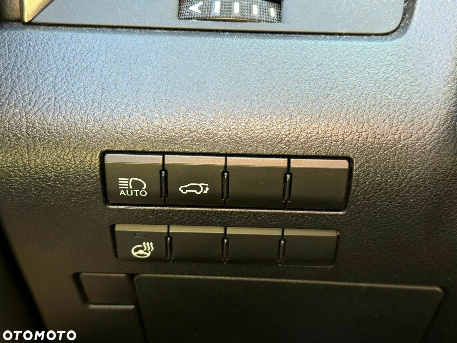 Lexus RX - 26