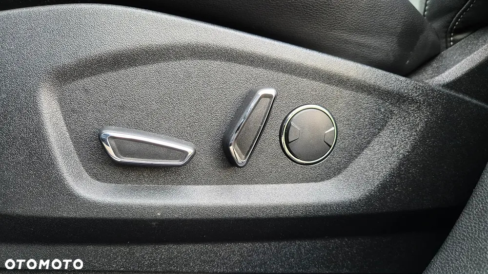 Ford S-Max 2.0 TDCi Titanium - 9