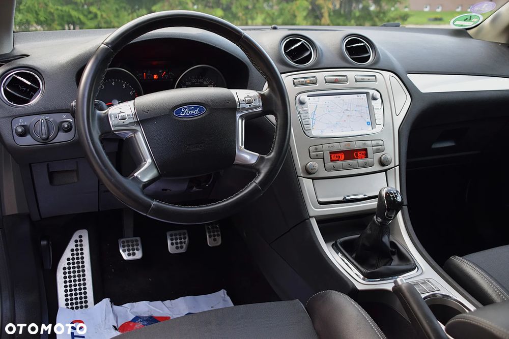 Ford Mondeo 2.0 Viva Titanium - 21