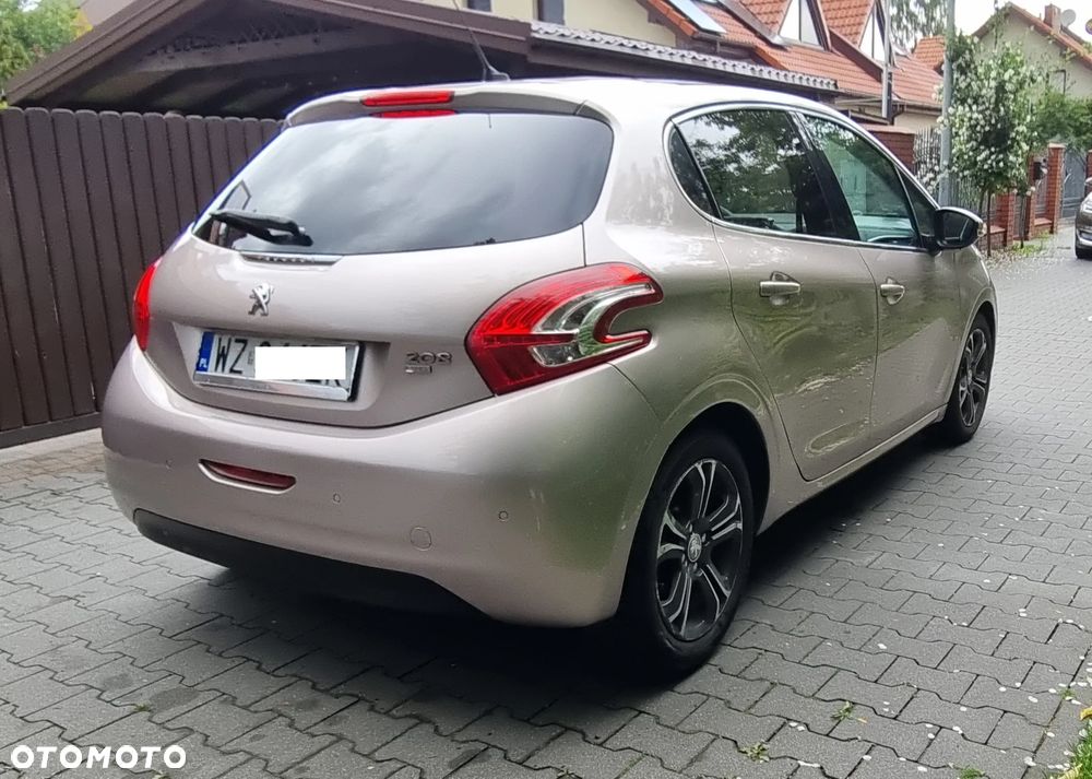 Peugeot 208 e-HDi 115 Stop&Start Allure - 4