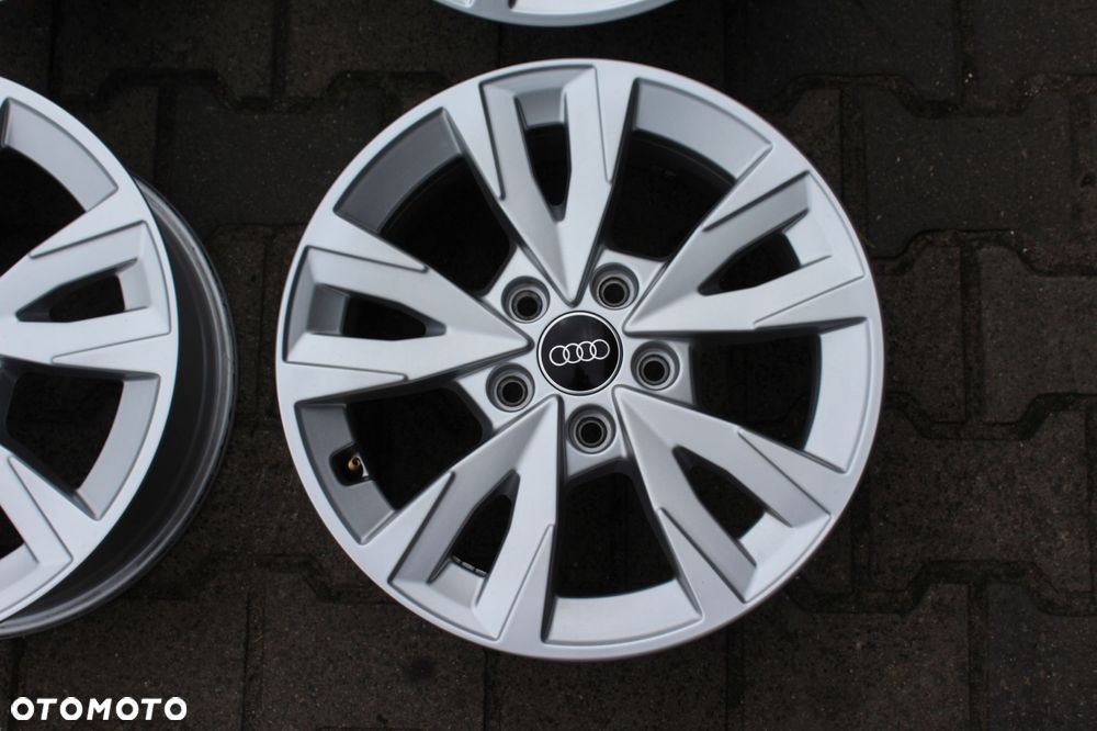 oryg audi a3 8y0 16cali 5x112 et43 6,5j - 4