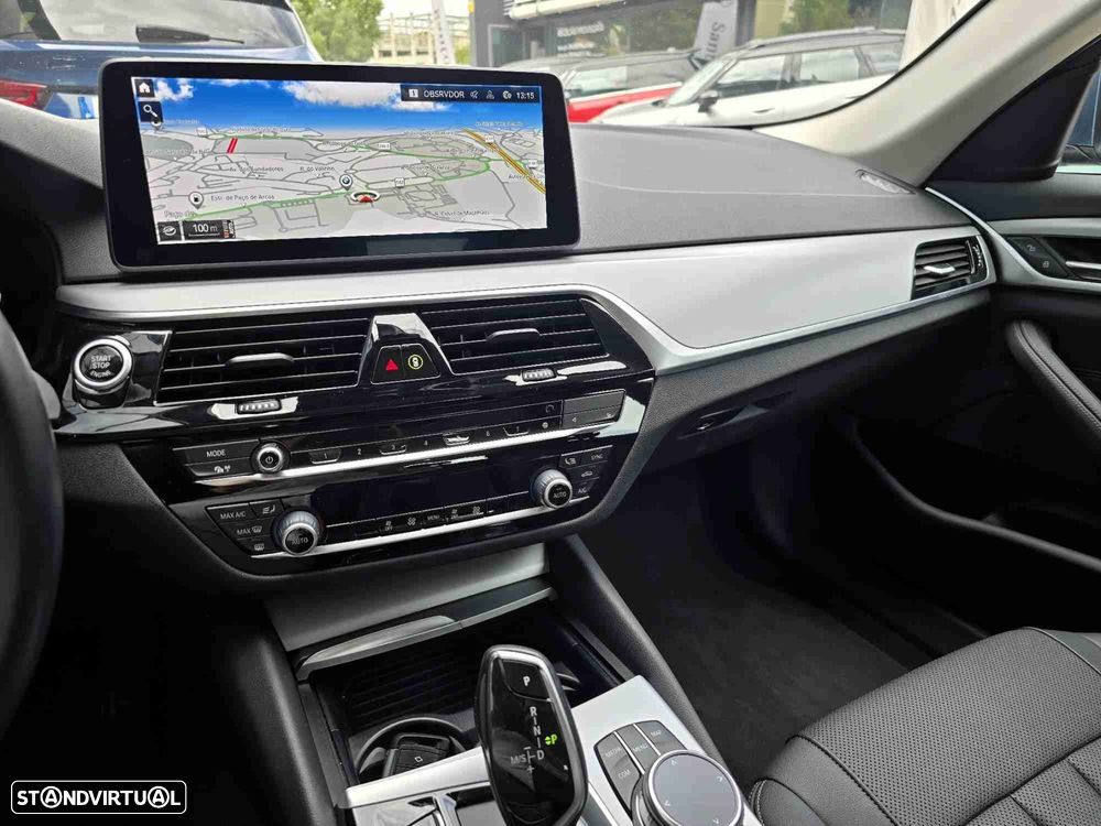 BMW 520 d Auto - 13