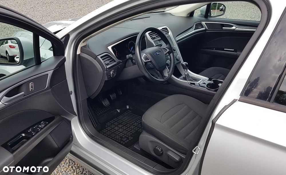 Ford Mondeo 1.6 TDCi ECOnetic Ambiente - 22