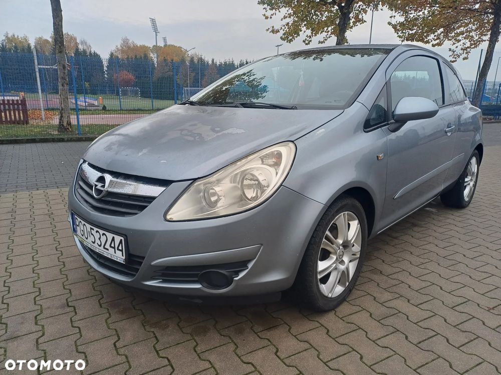 Opel Corsa 1.2 16V Cosmo - 2