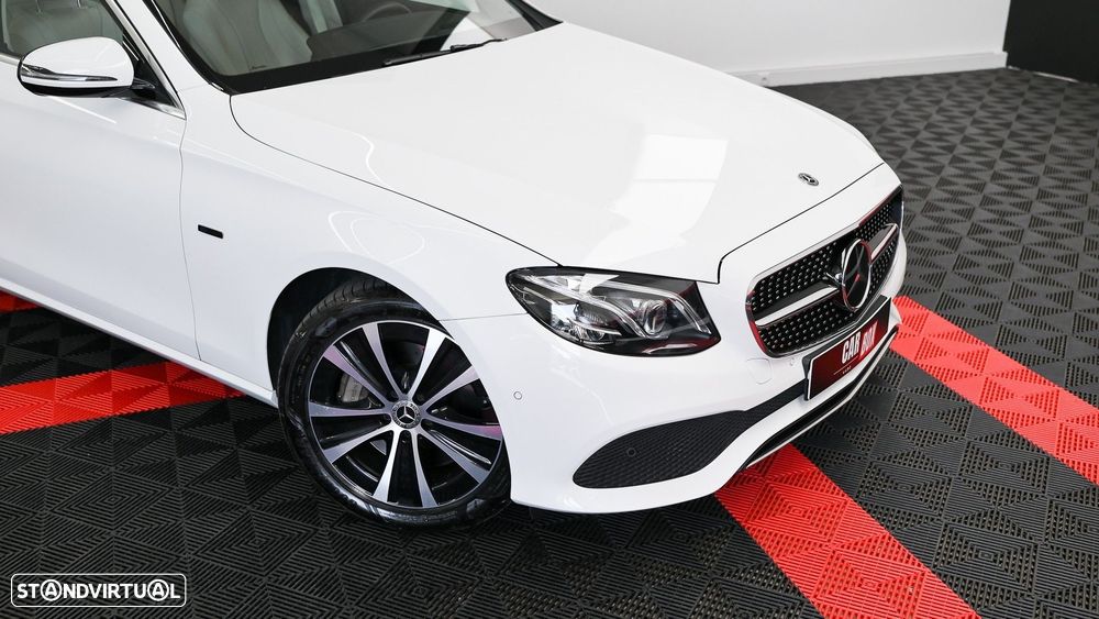 Mercedes-Benz E 300 de 4Matic T 9G-TRONIC Avantgarde - 10