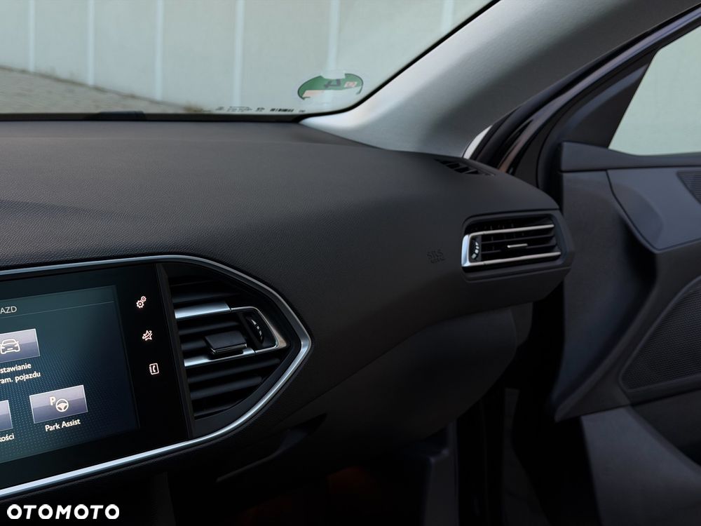 Peugeot 308 BlueHDi 150 EAT6 Stop & Start Allure - 33