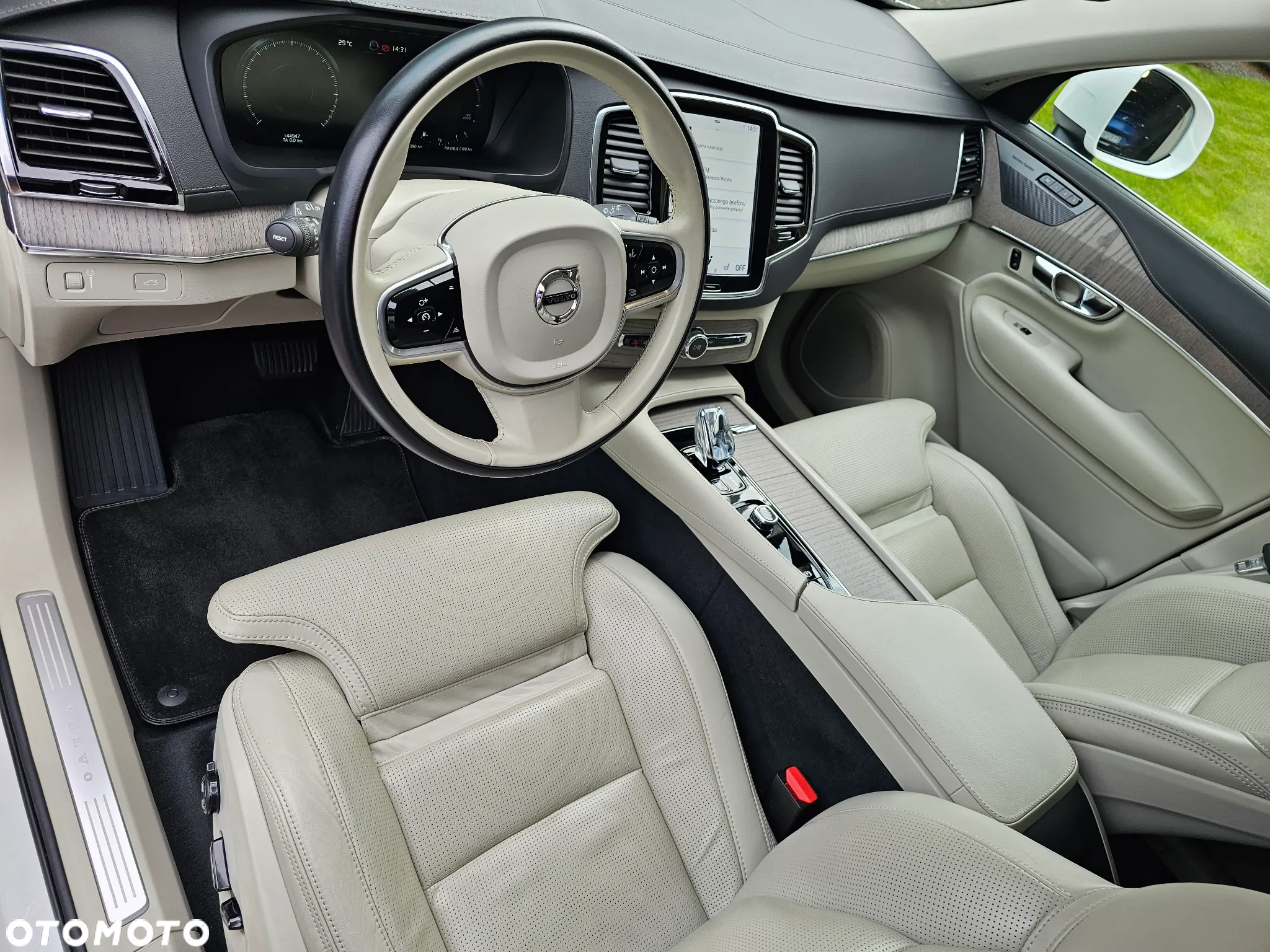Volvo XC 90 - 15