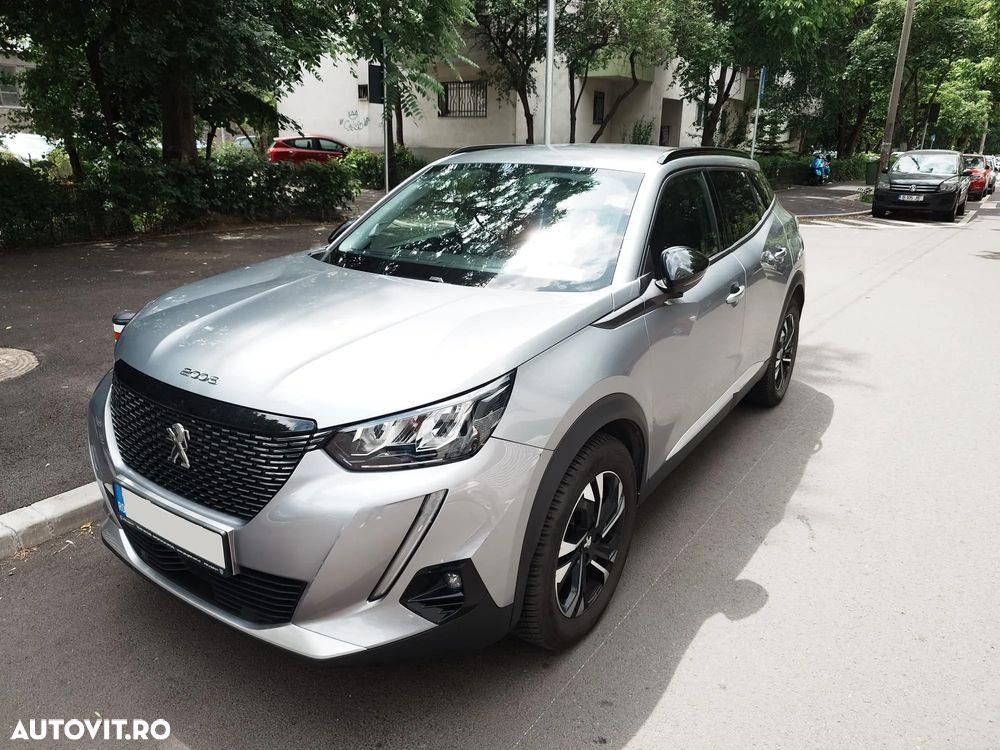 Peugeot 2008 1.2 L PureTech STT EAT8 Allure - 1