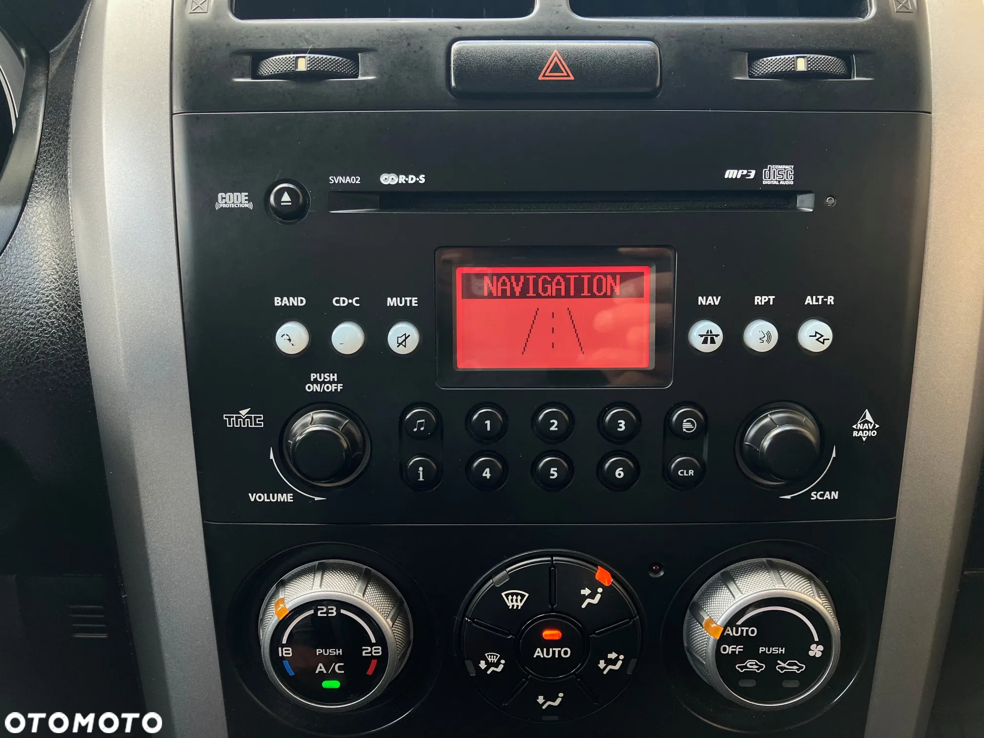 Suzuki Grand Vitara 1.9 DDiS Comfort - 23