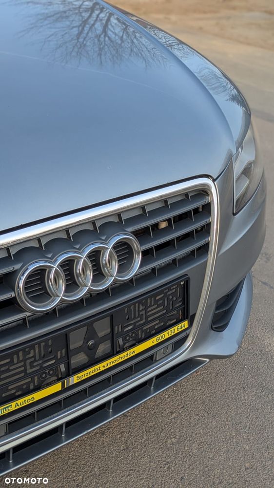 Audi A4 Avant 2.0 TDI DPF Ambiente - 25