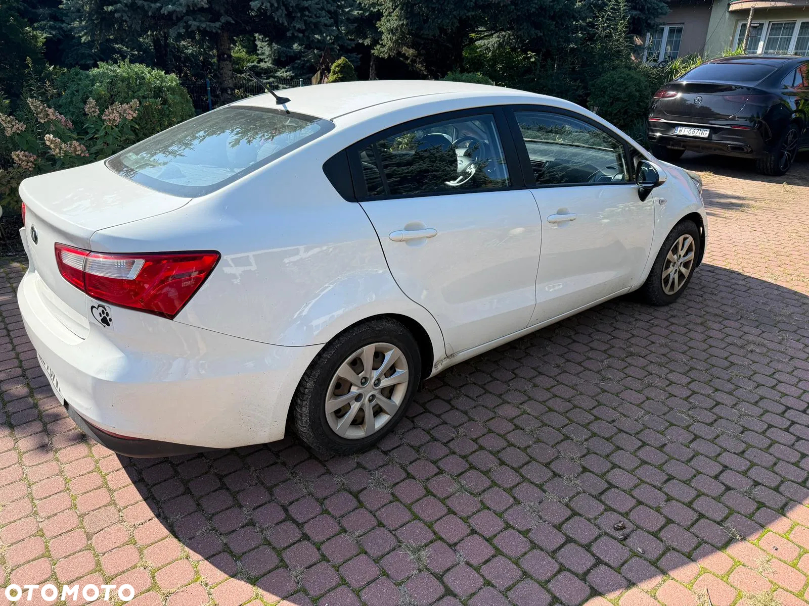 Kia Rio 1.2 L - 5