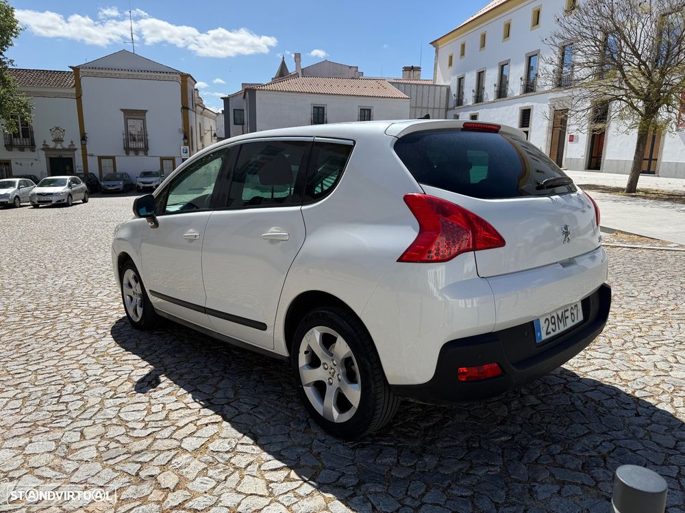 Peugeot 3008 1.6 HDi Executive - 5