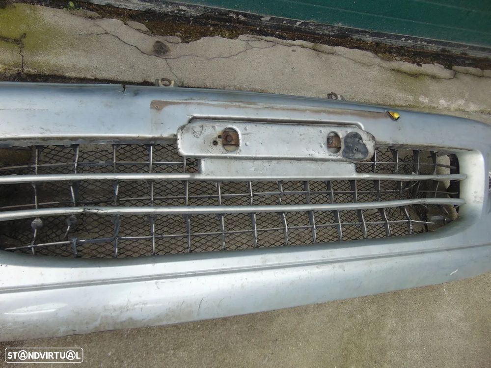 Mitsubishi L400 para-choques - 3