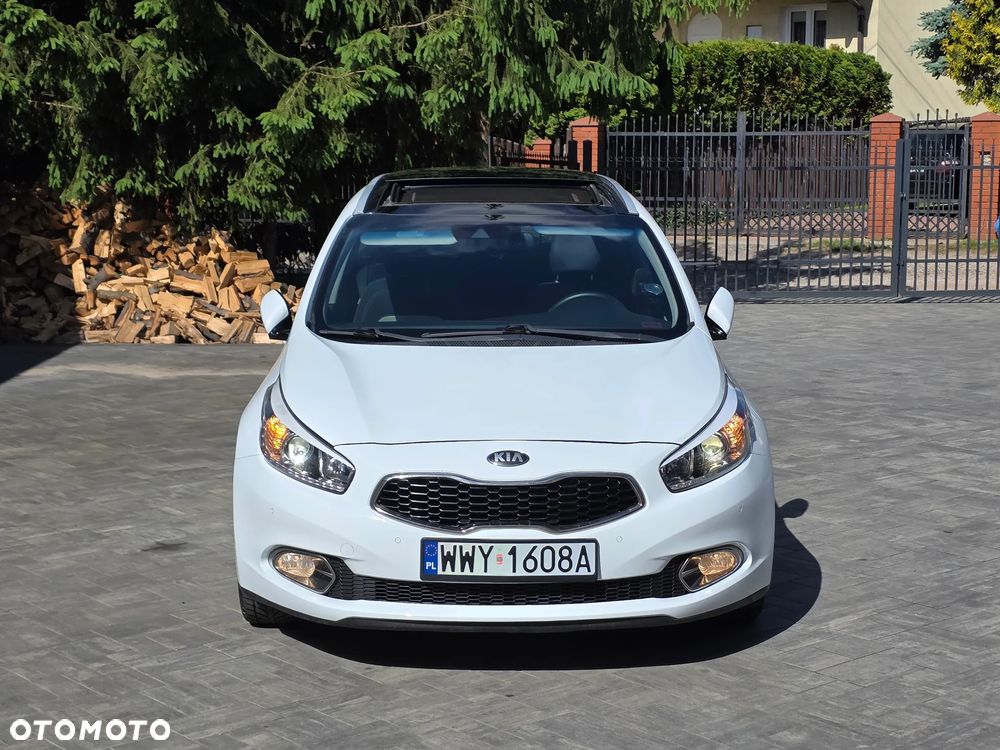 Kia Ceed 1.6 CRDi 128 Platinum Edition - 27