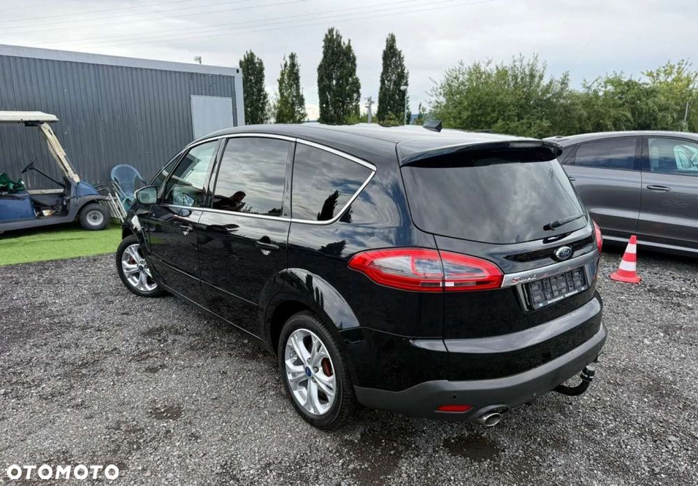 Ford S-Max - 10