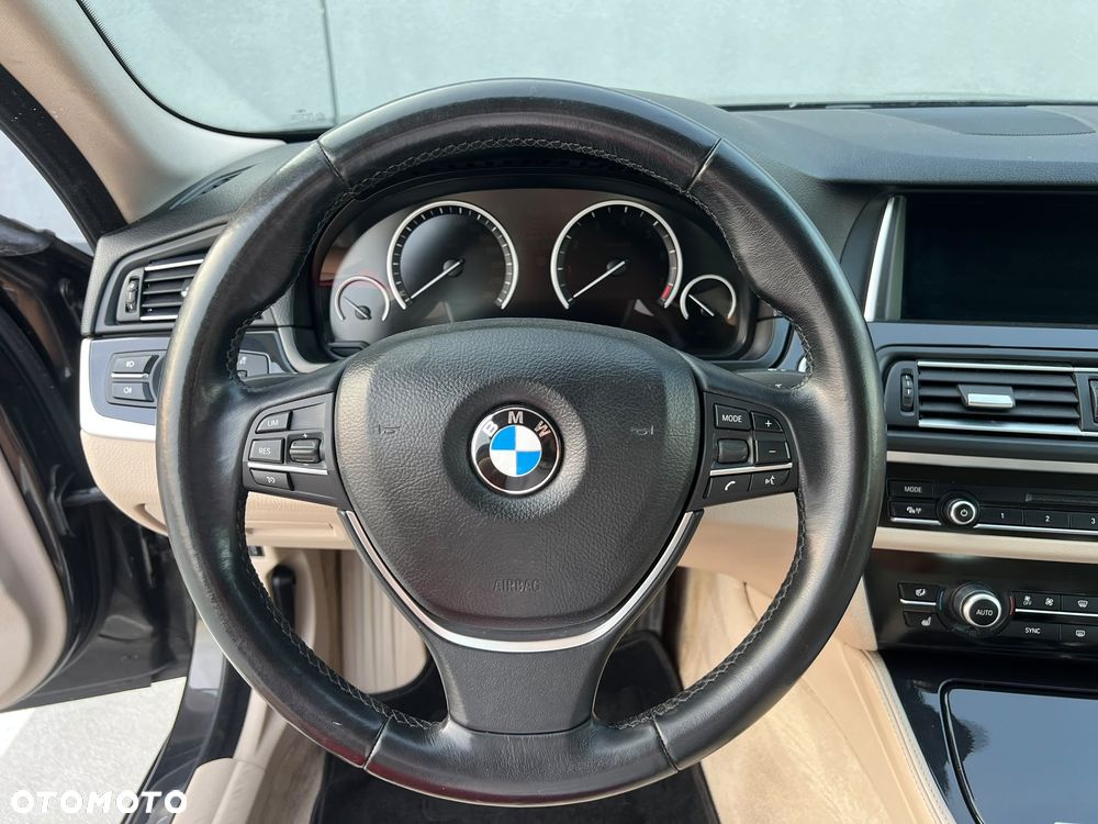 BMW Seria 5 520i Modern Line - 17