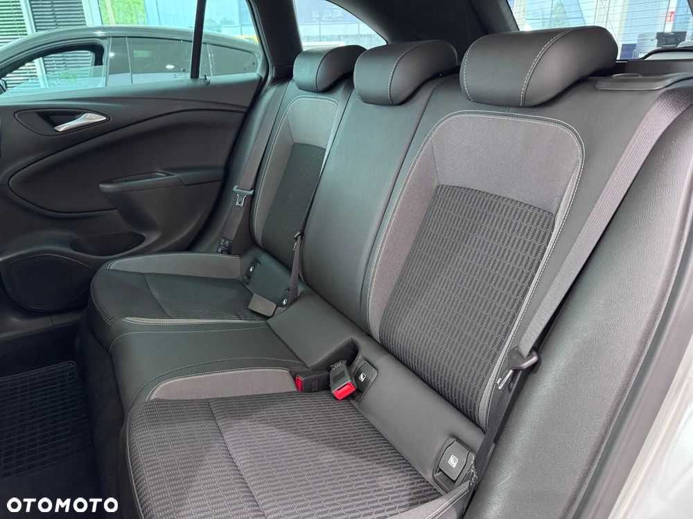 Opel Astra V 1.5 CDTI Business Elegance S&S - 13