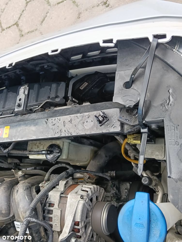 Kia Rio 1.2 L - 15
