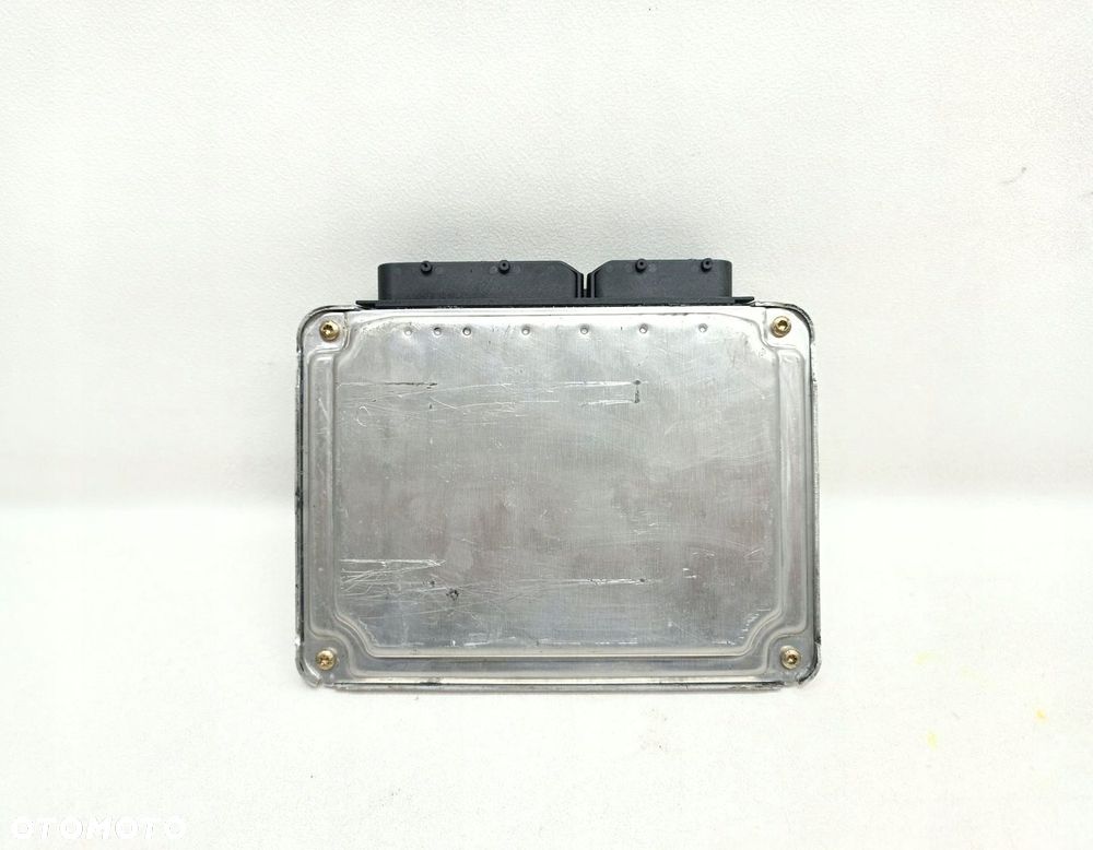 KOMPUTER SILNIKA STEROWNIK AUDI A4 B6 3.0 8E0909559E 0261207794 - 2