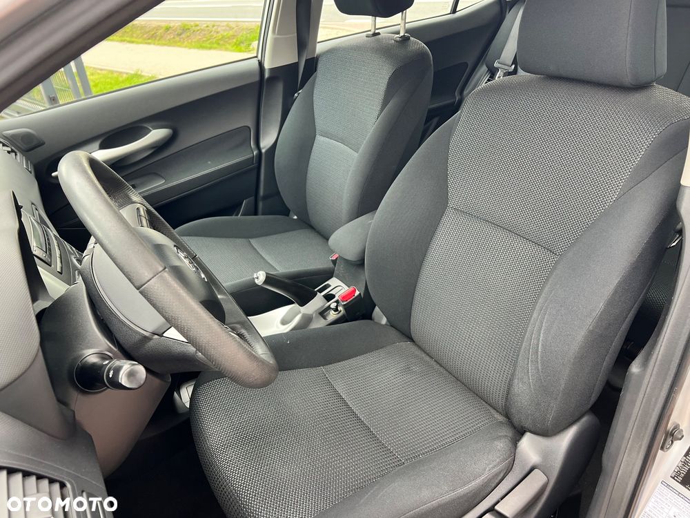 Toyota Auris - 14