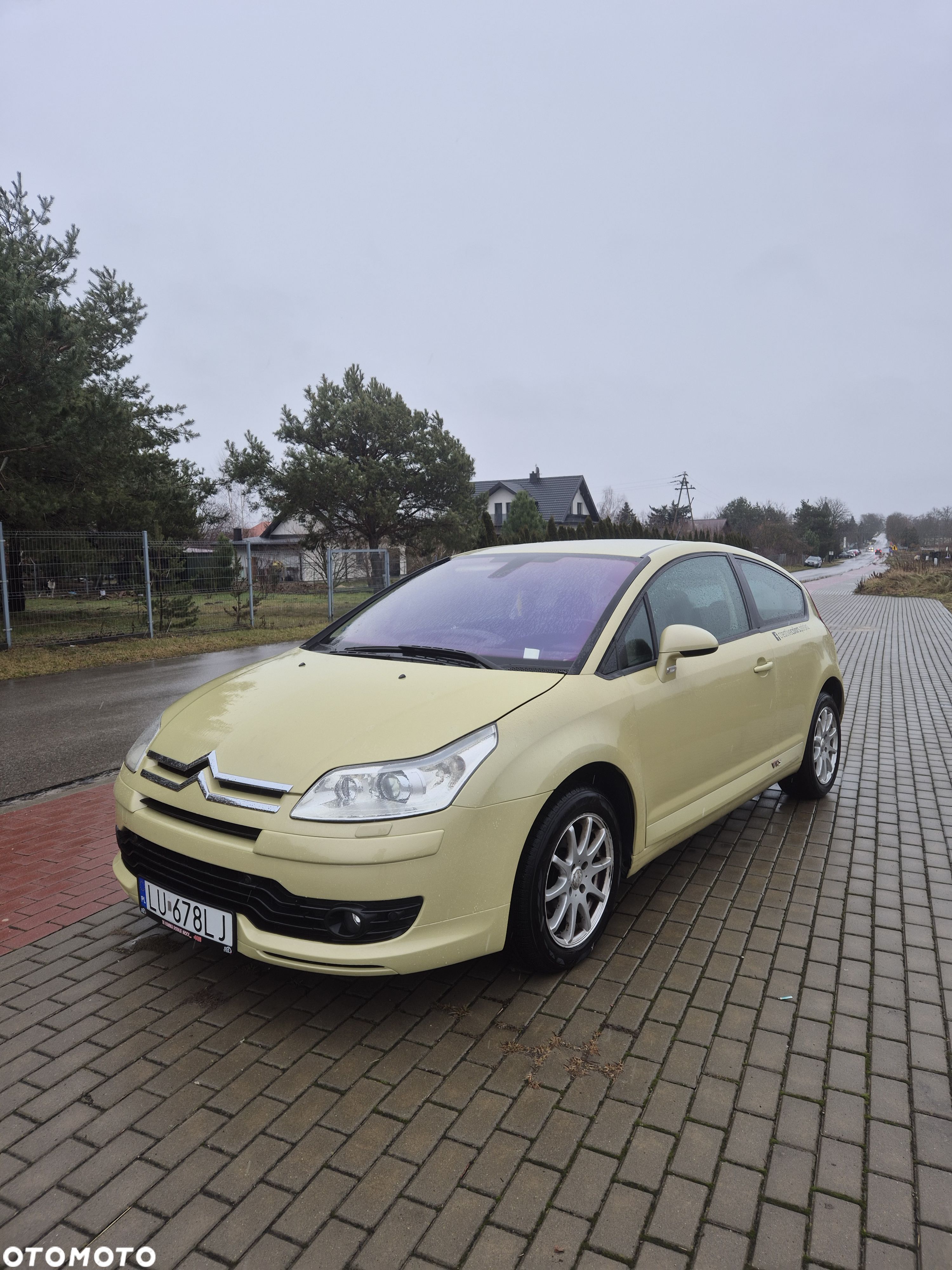 Citroën C4 2.0 16V Exclusive - 1