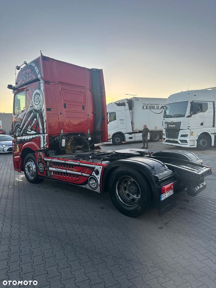 Mercedes-Benz ACTROS 1848 GIGA SPACE Salonka - 5