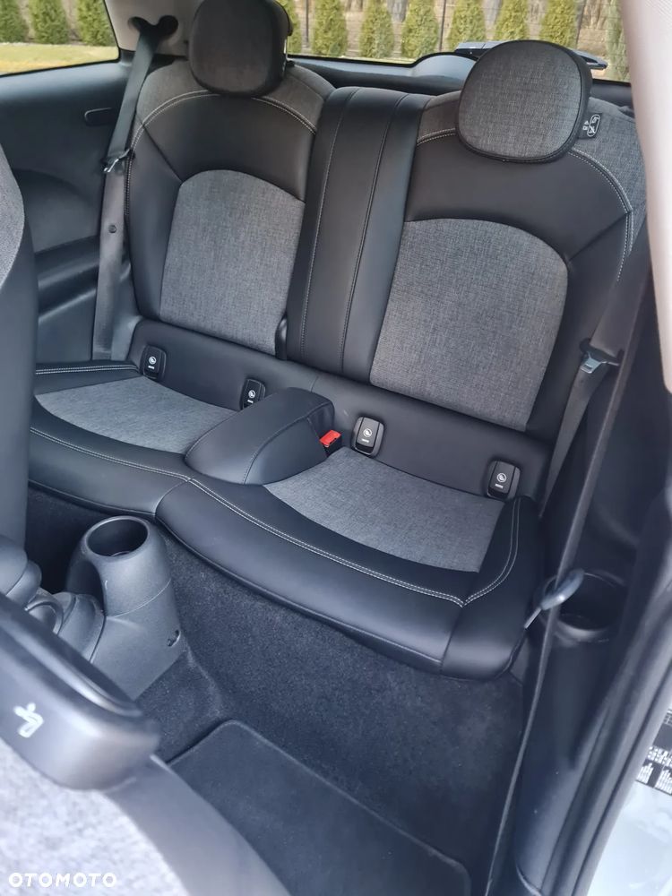MINI ONE Yours Trim - 15