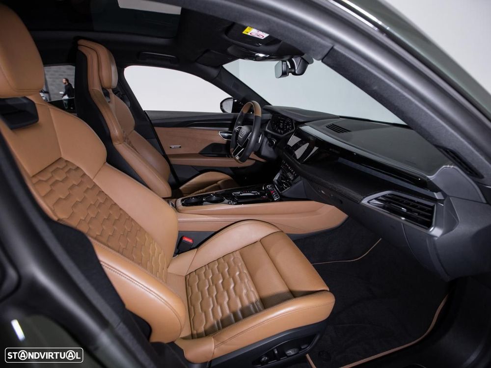 Audi e-tron GT quattro - 10