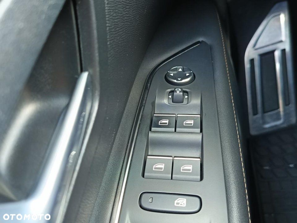 Peugeot 3008 - 15