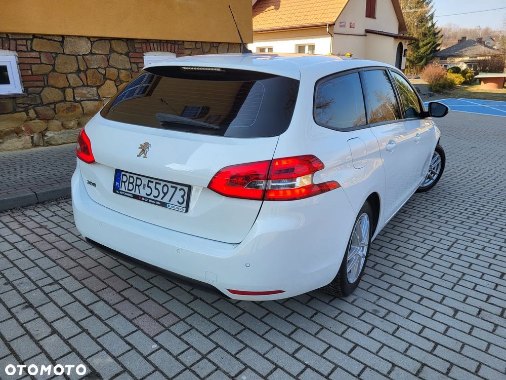 Peugeot 308 BlueHDi 130 Black Edition - 10