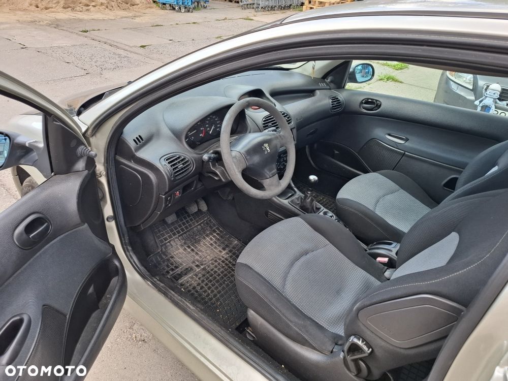 Peugeot 206 - 5