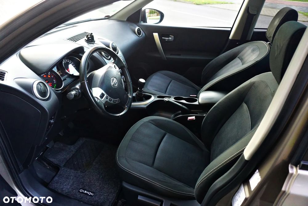 Nissan Qashqai+2 2.0 Tekna Premium - 34