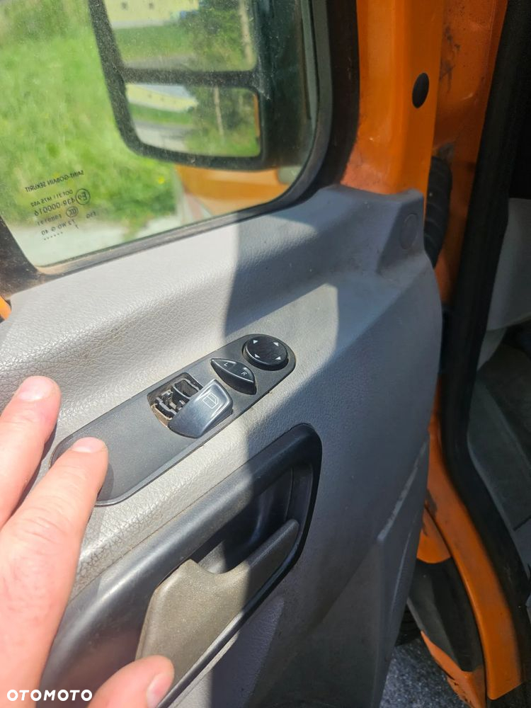 Mercedes-Benz Sprinter - 12