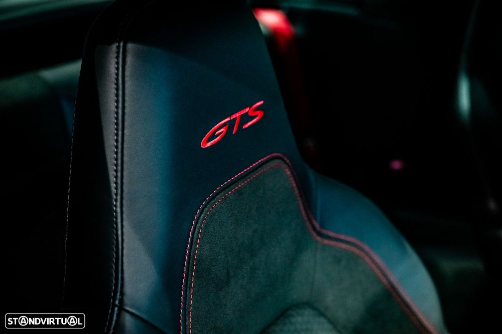 Porsche 911 (992) Targa 4 GTS - 23