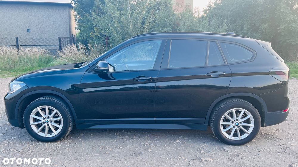 BMW X1 sDrive18i - 11