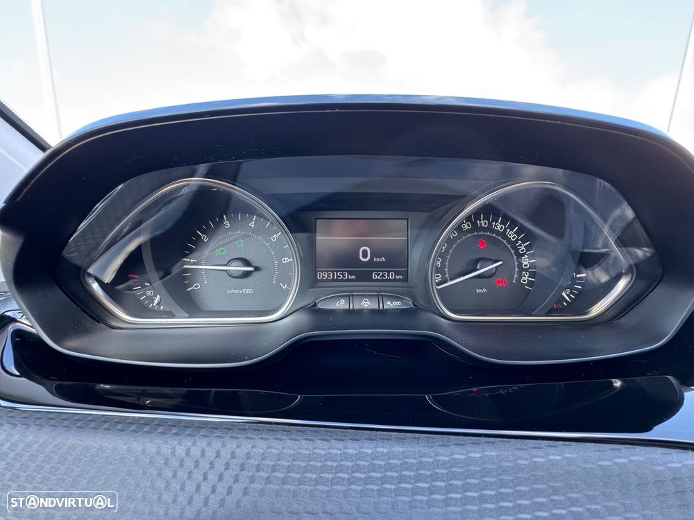 Peugeot 2008 PureTech 110 Stop&Start Allure - 12