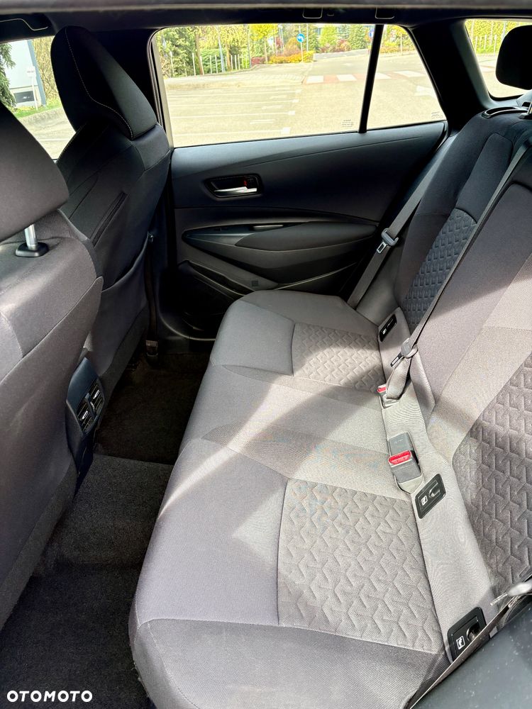 Toyota Corolla 1.8 Hybrid Comfort - 10