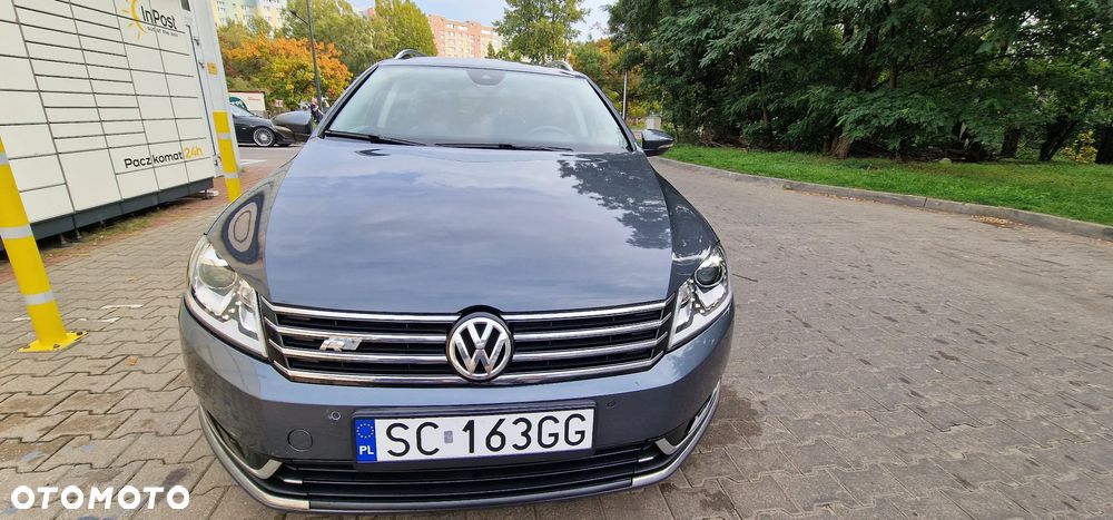 Volkswagen Passat 2011 photo 2