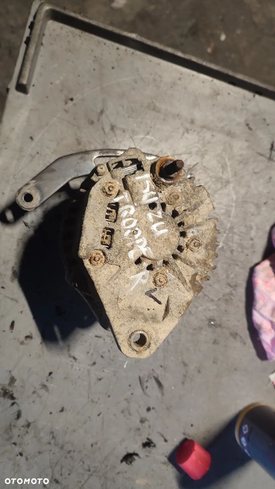alternator isuzu trooper 3.0 dti - 1