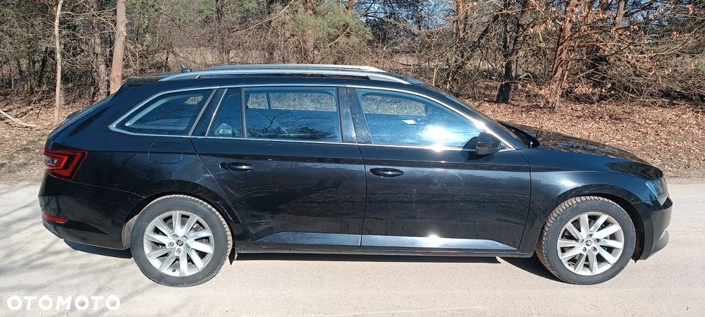 Skoda Superb 2.0 TDI Style DSG - 10