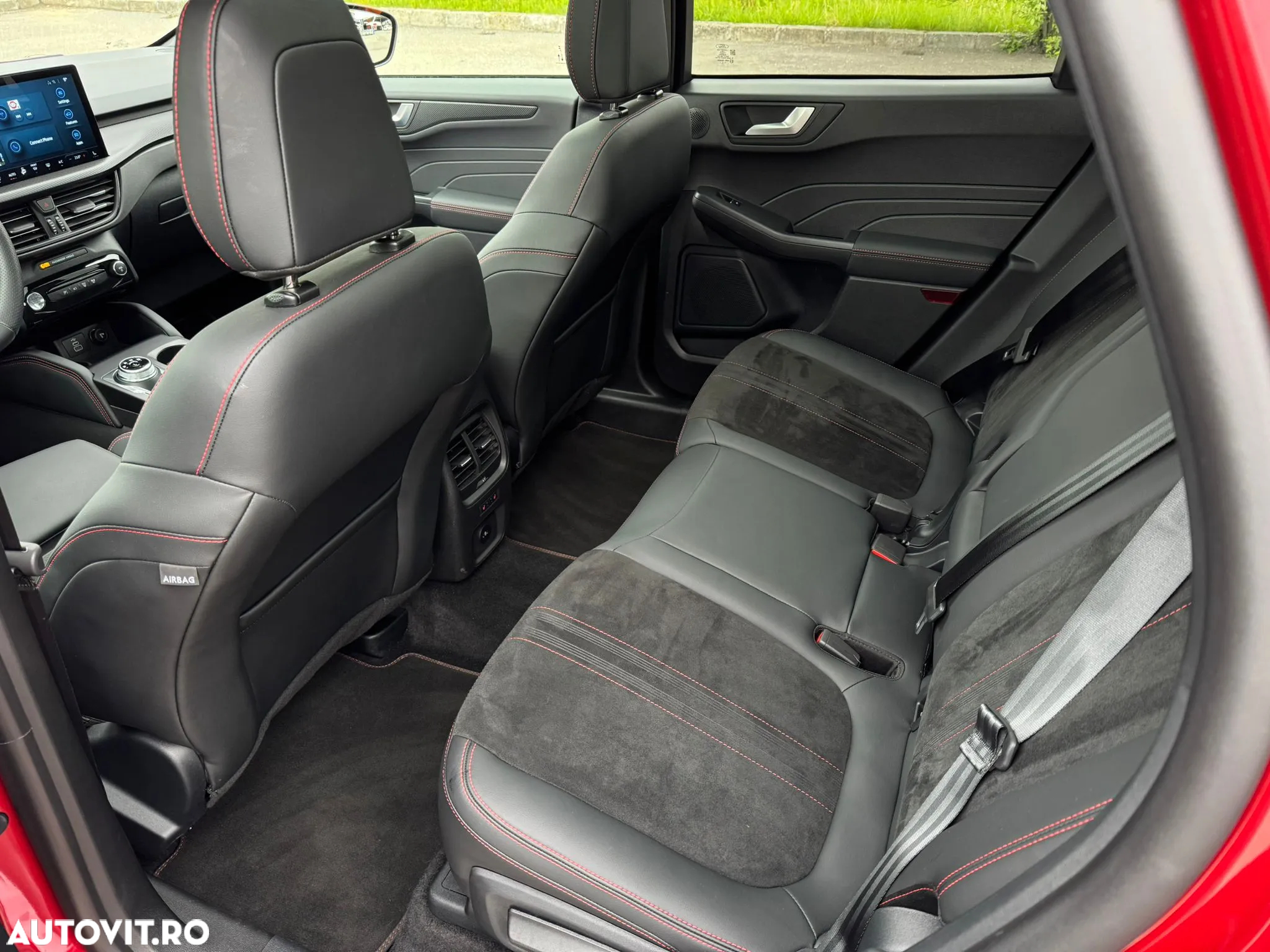 Ford Kuga 2.5 Duratec AWD FHEV ST-Line X - 12