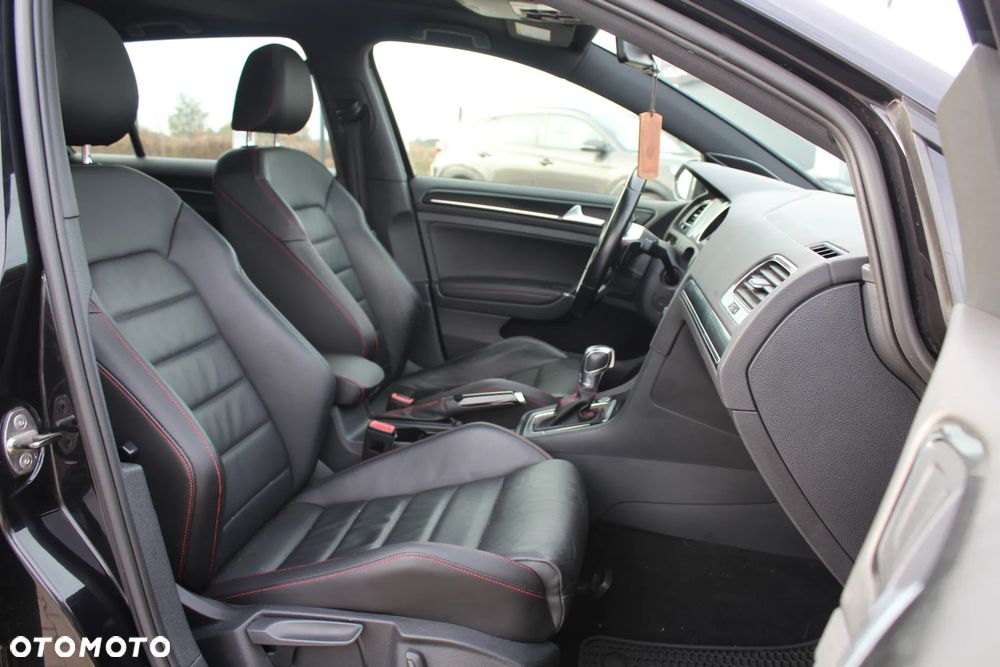 Volkswagen Golf GTI BlueMotion Technology DSG - 18