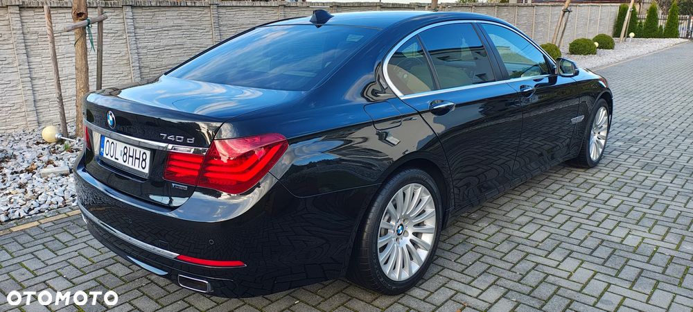 BMW Seria 7 740d Edition Exclusive - 14