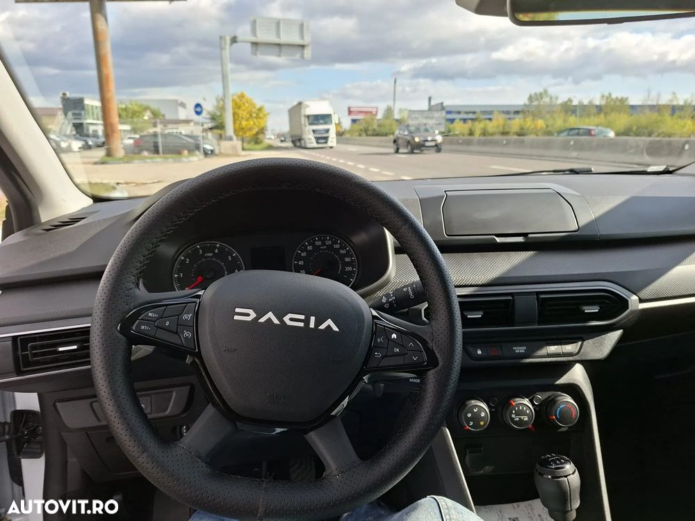 Dacia Logan TCe 90 MT5 Expression - 5