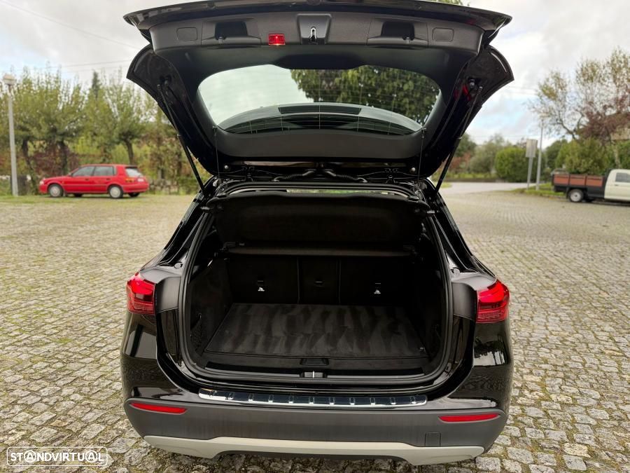 Mercedes-Benz GLA 180 - 7