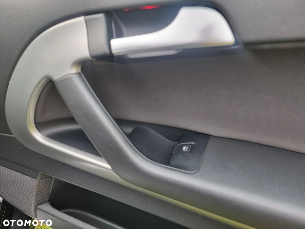 Audi A3 3-drzwiowe 1.6 TDI 99g DPF - 23
