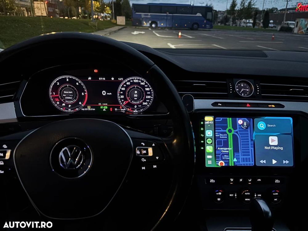 Volkswagen Passat - 5