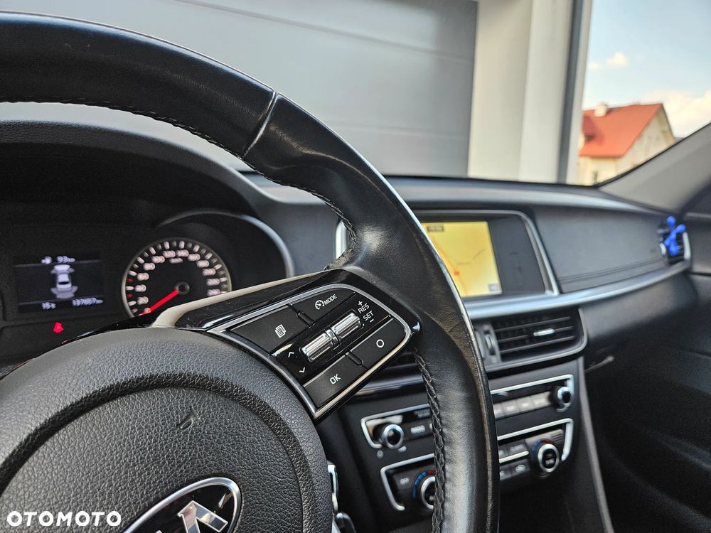 Kia Optima 2.0 M - 14