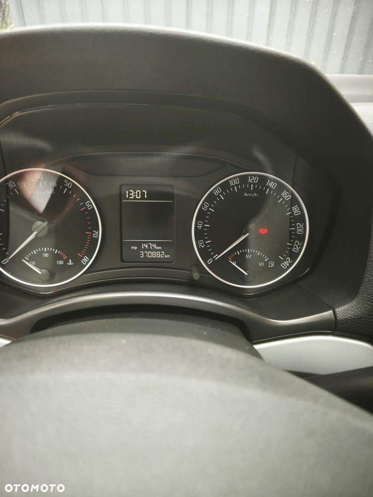 Skoda Octavia 1.4 TSI Ambiente - 6