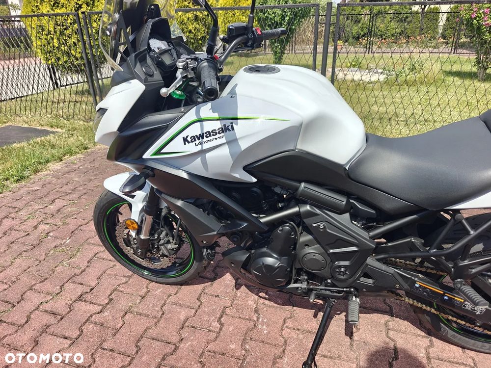 Kawasaki Versys 650 - 22
